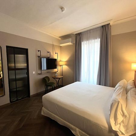 The Honest Hotel & Apartments Sevilla Exterior foto