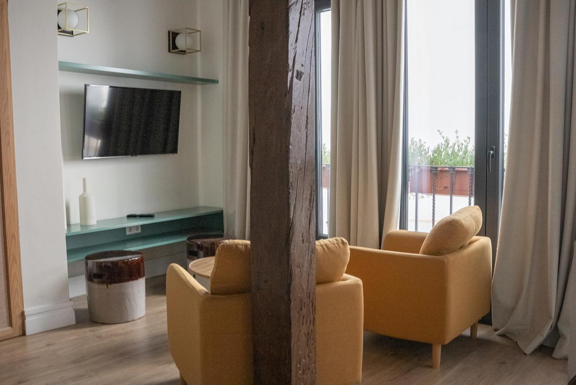 The Honest Hotel & Apartments Sevilla Exterior foto