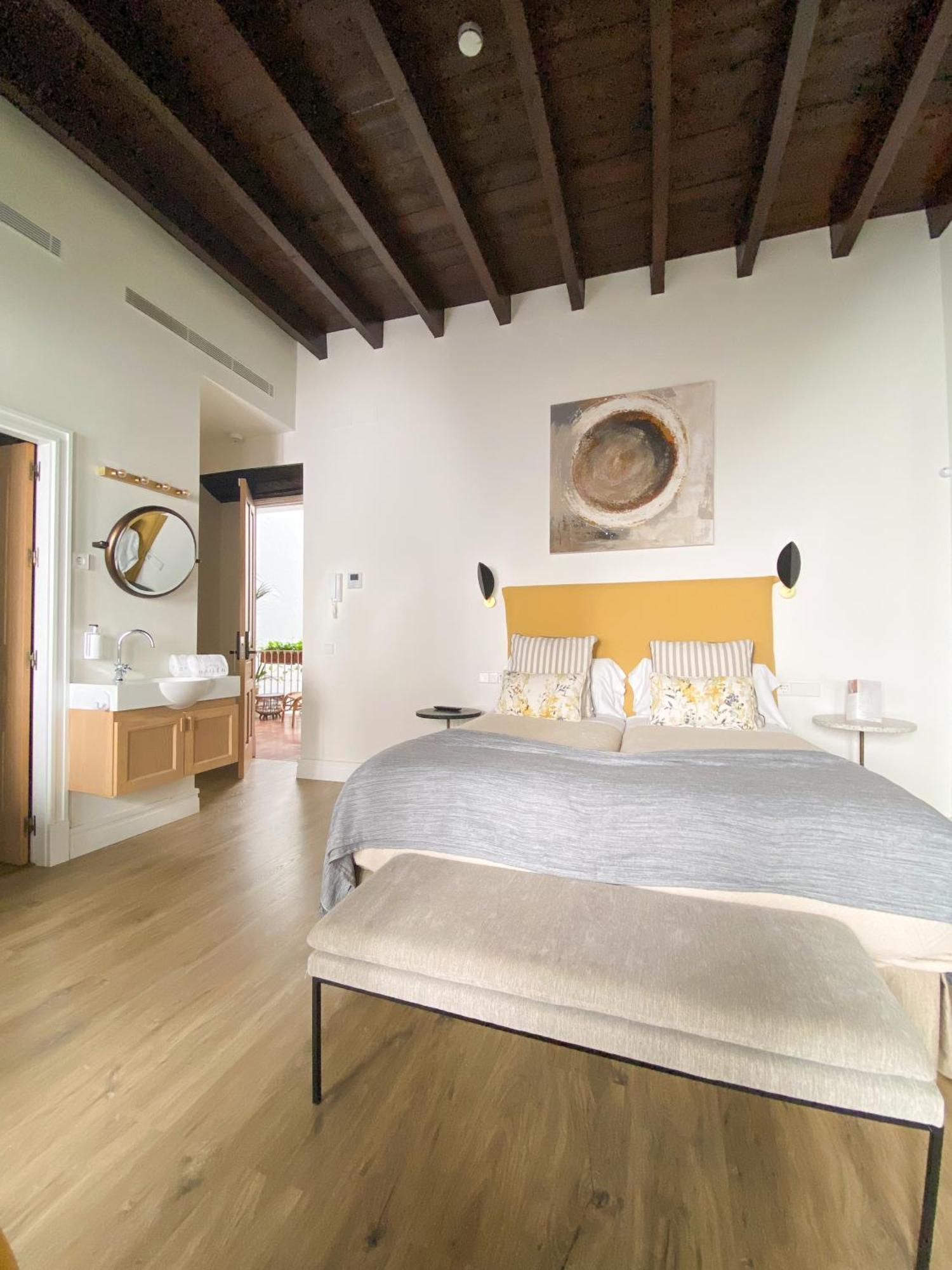 The Honest Hotel & Apartments Sevilla Exterior foto