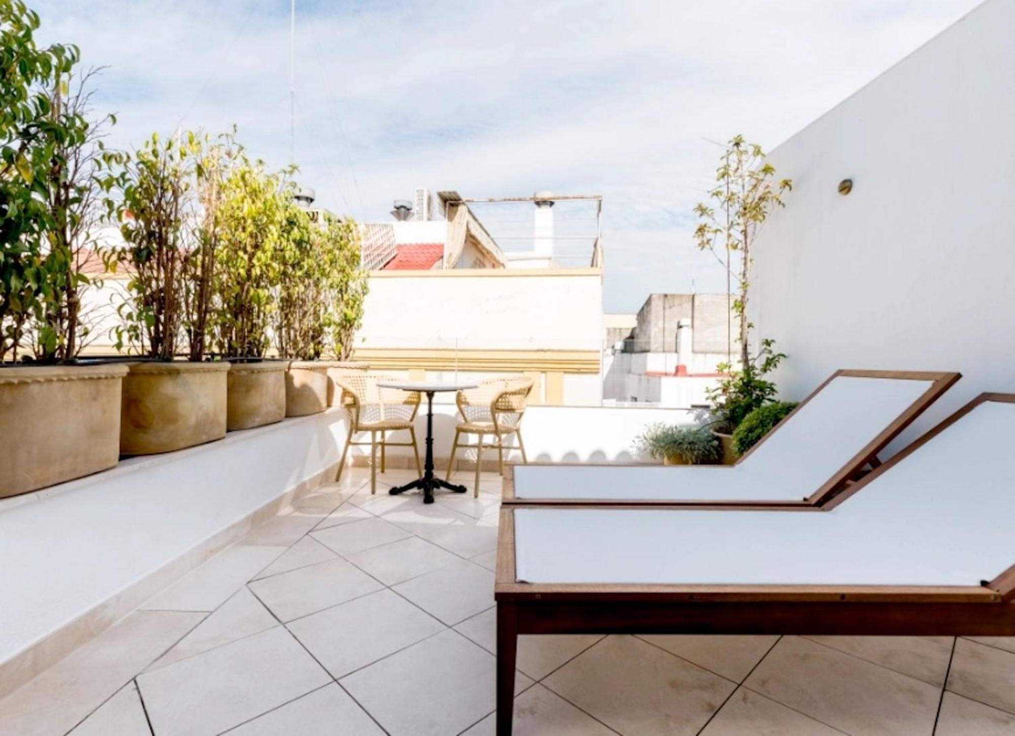 The Honest Hotel & Apartments Sevilla Exterior foto
