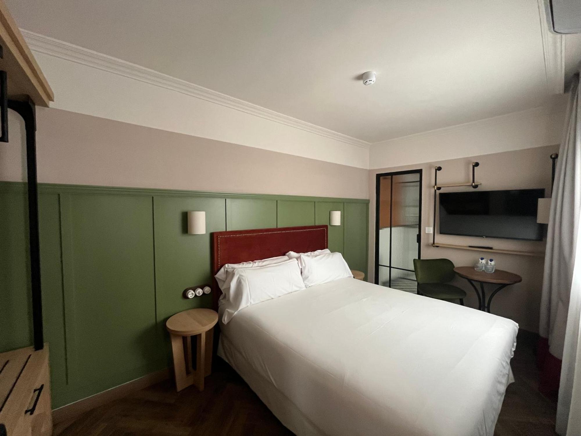 The Honest Hotel & Apartments Sevilla Exterior foto